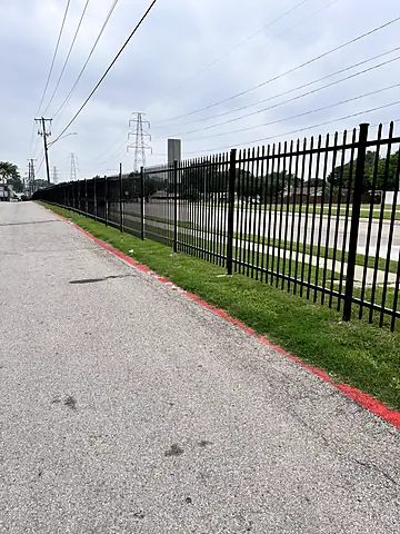 Roadway frontage, long run, Multifamily